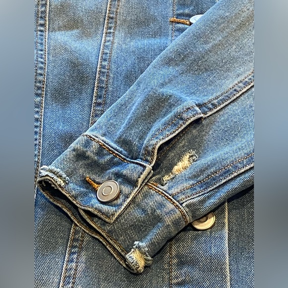 Active USA Tunic-Length Denim Jacket - Picture 7 of 8